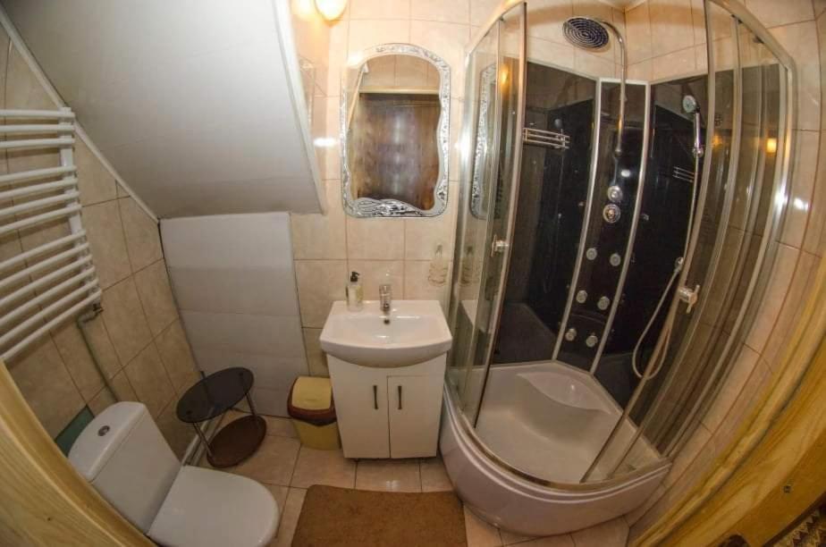 Gostynnyi Dvir U Marichky Hotel Lazeshchyna Eksteriør billede