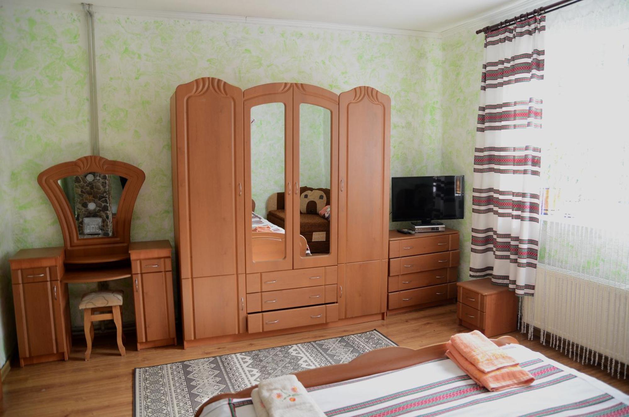 Gostynnyi Dvir U Marichky Hotel Lazeshchyna Eksteriør billede