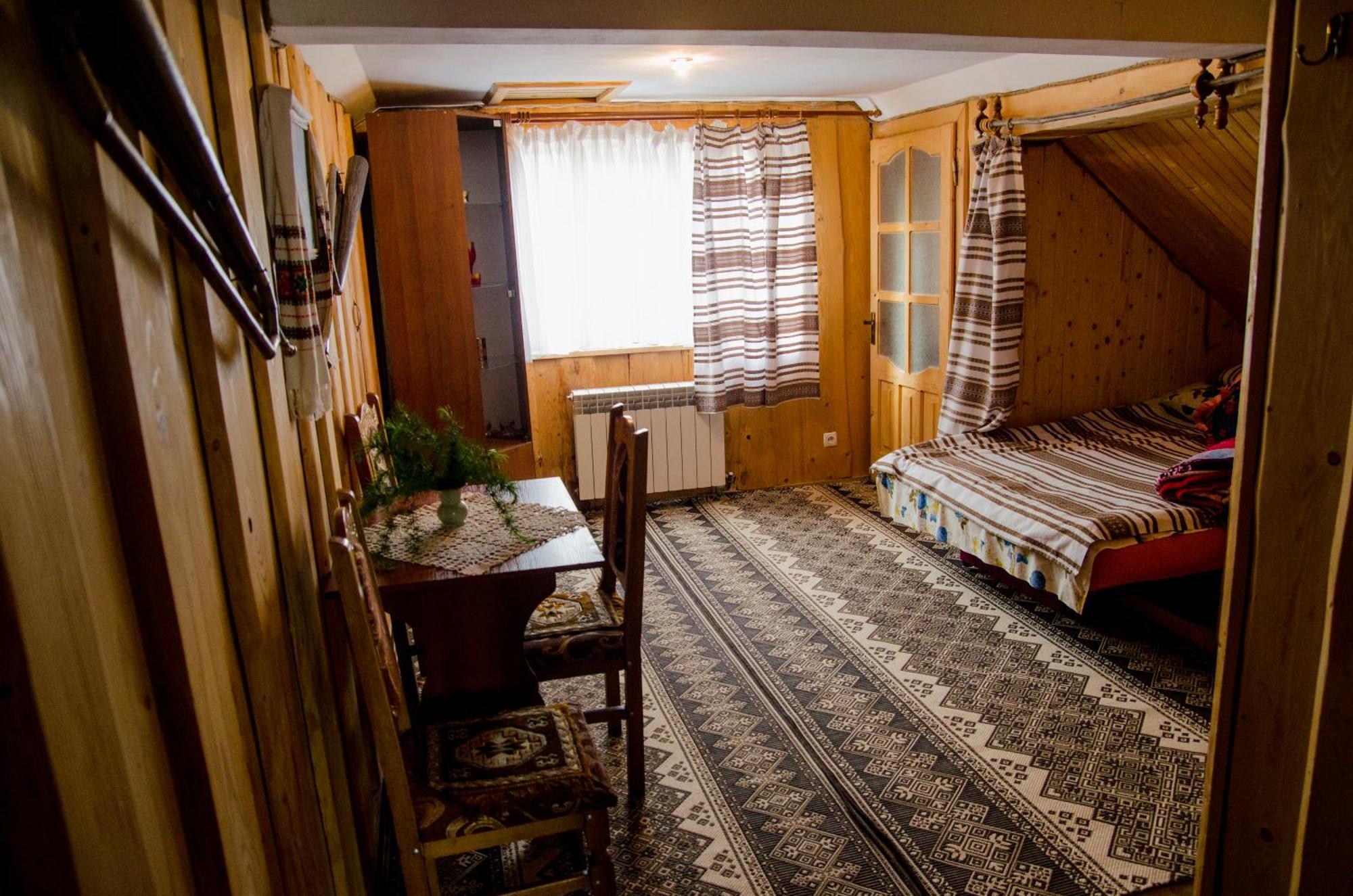Gostynnyi Dvir U Marichky Hotel Lazeshchyna Eksteriør billede