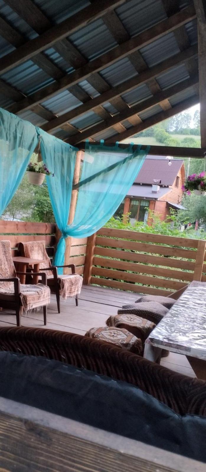 Gostynnyi Dvir U Marichky Hotel Lazeshchyna Eksteriør billede