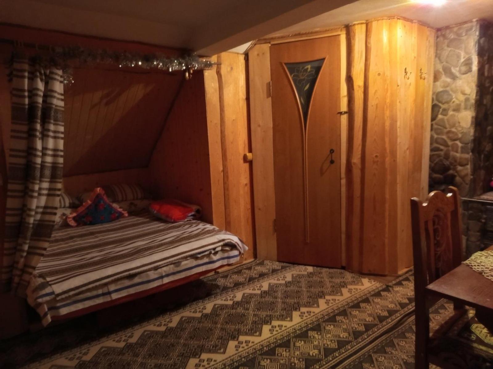 Gostynnyi Dvir U Marichky Hotel Lazeshchyna Eksteriør billede