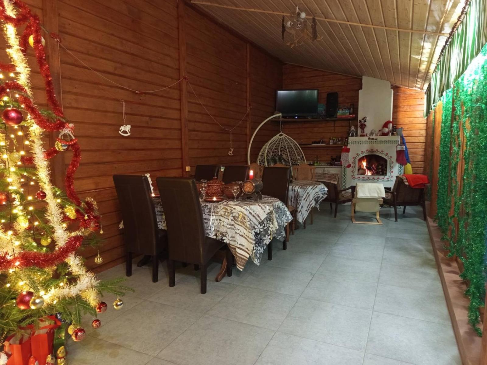 Gostynnyi Dvir U Marichky Hotel Lazeshchyna Eksteriør billede